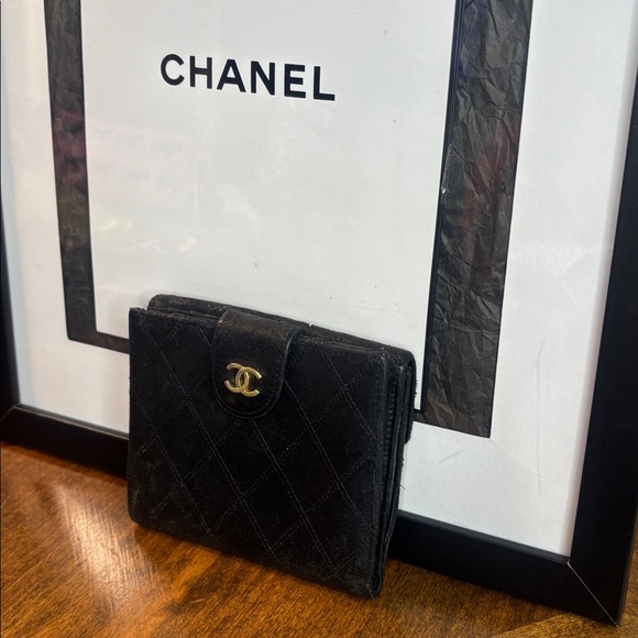 CHANEL DOUBLE SNAP CC Black Quilted lambskin wallet - Picture 3 of 16